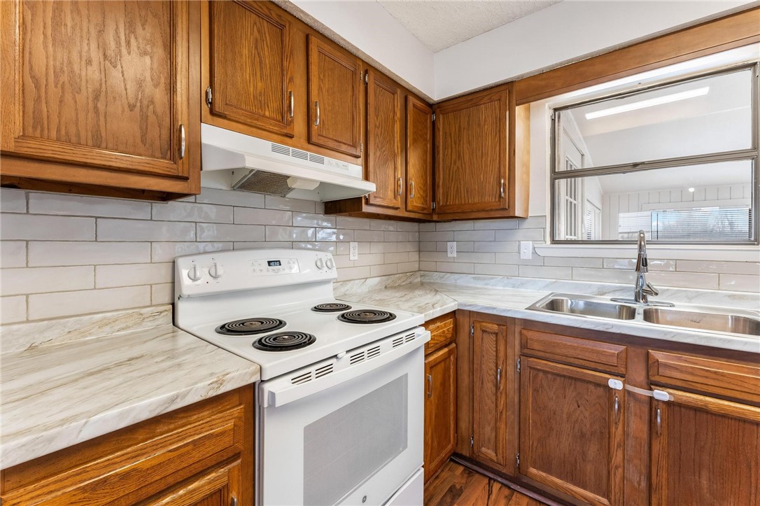 Medlin Sub-Pea Ridge - Residential Lease