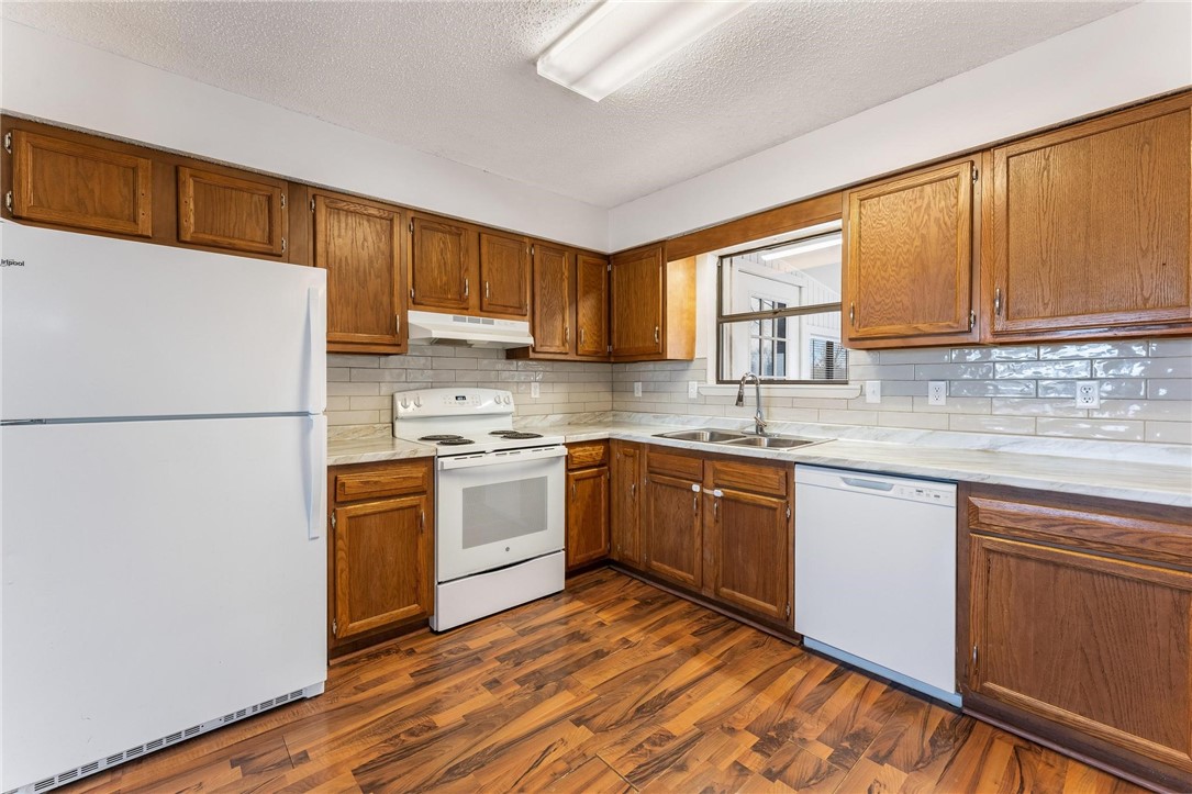 Medlin Sub-Pea Ridge - Residential Lease