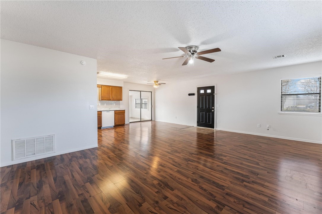 Medlin Sub-Pea Ridge - Residential Lease