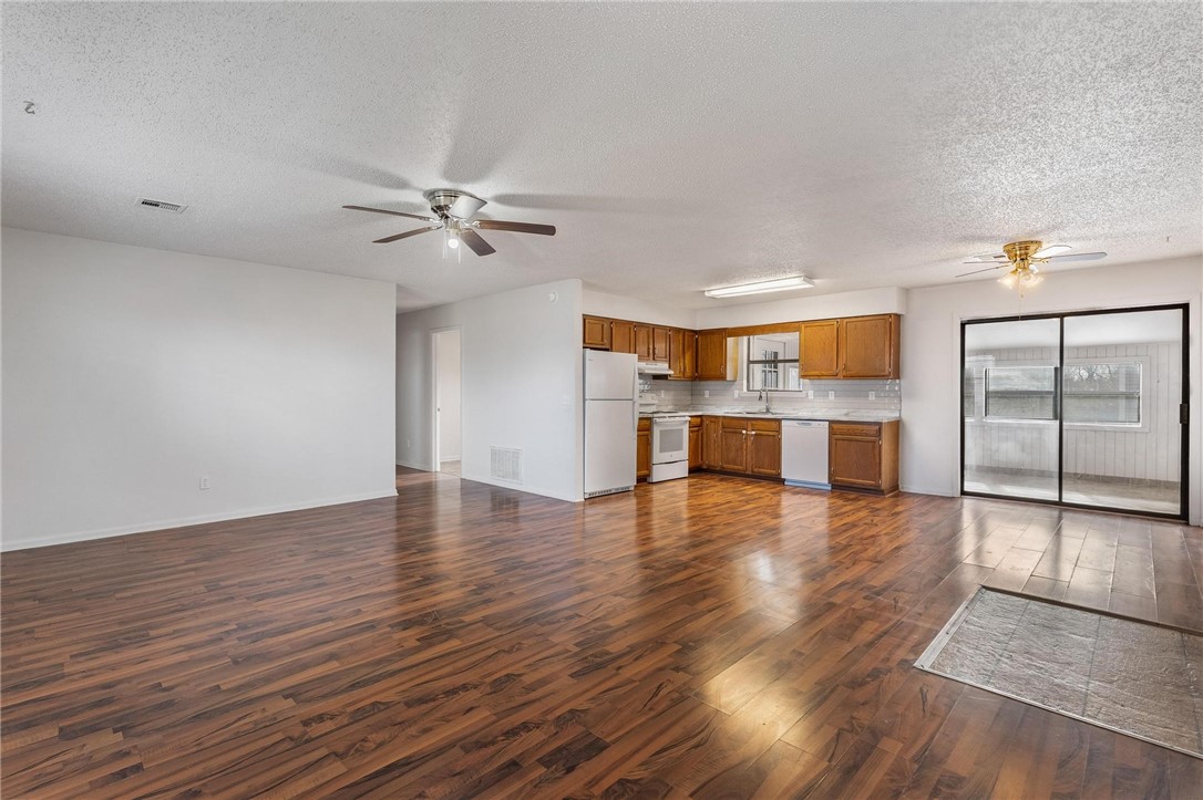 Medlin Sub-Pea Ridge - Residential Lease