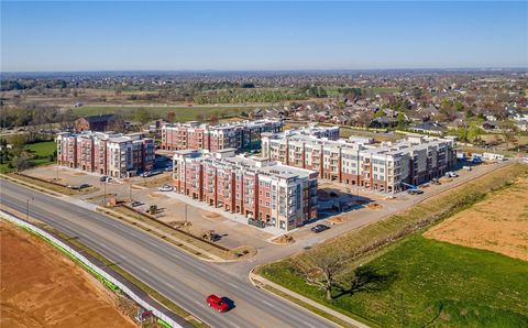 Photo of 4600 S Pinnacle Hills Parkway B112 #B112, Rogers, AR 72758 (MLS # 1336605)