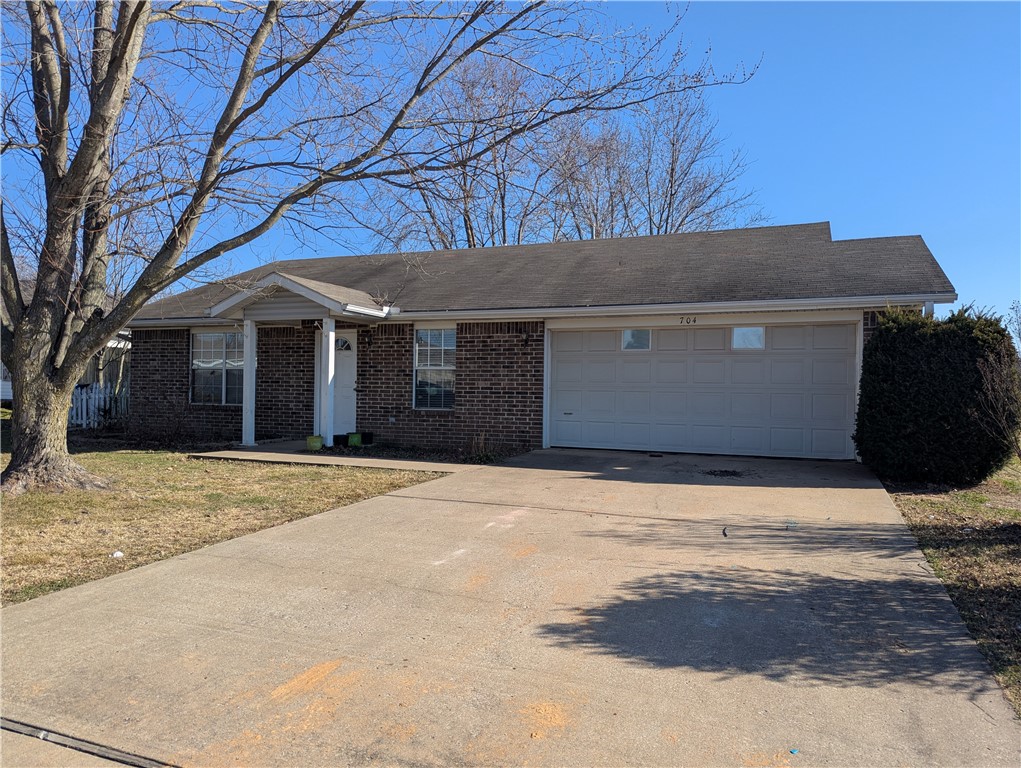 Eagles Nest Estates Ii Gentry - Residential Lease