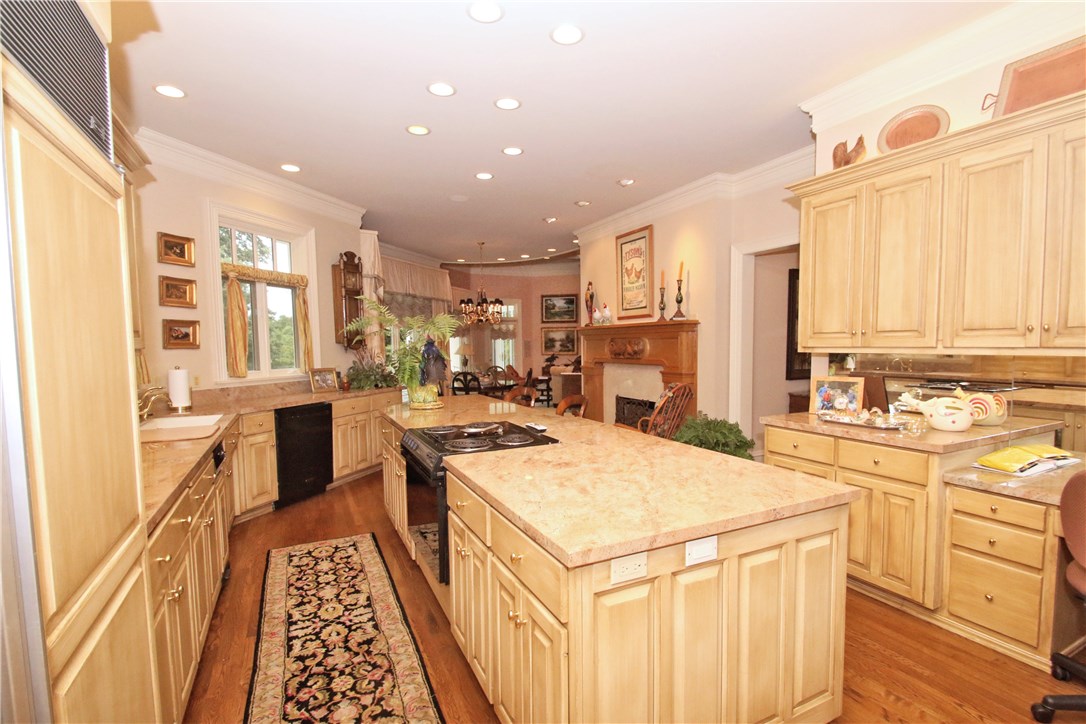 Pinnacle Golf & Cc Rogers - Residential