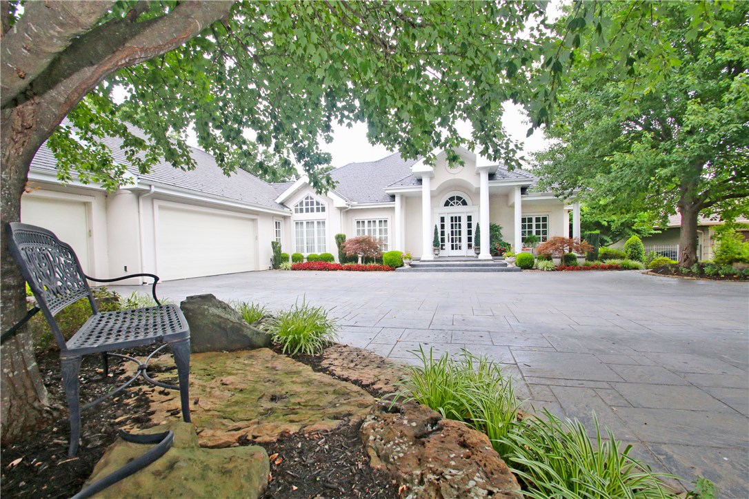 Pinnacle Golf & Cc Rogers - Residential