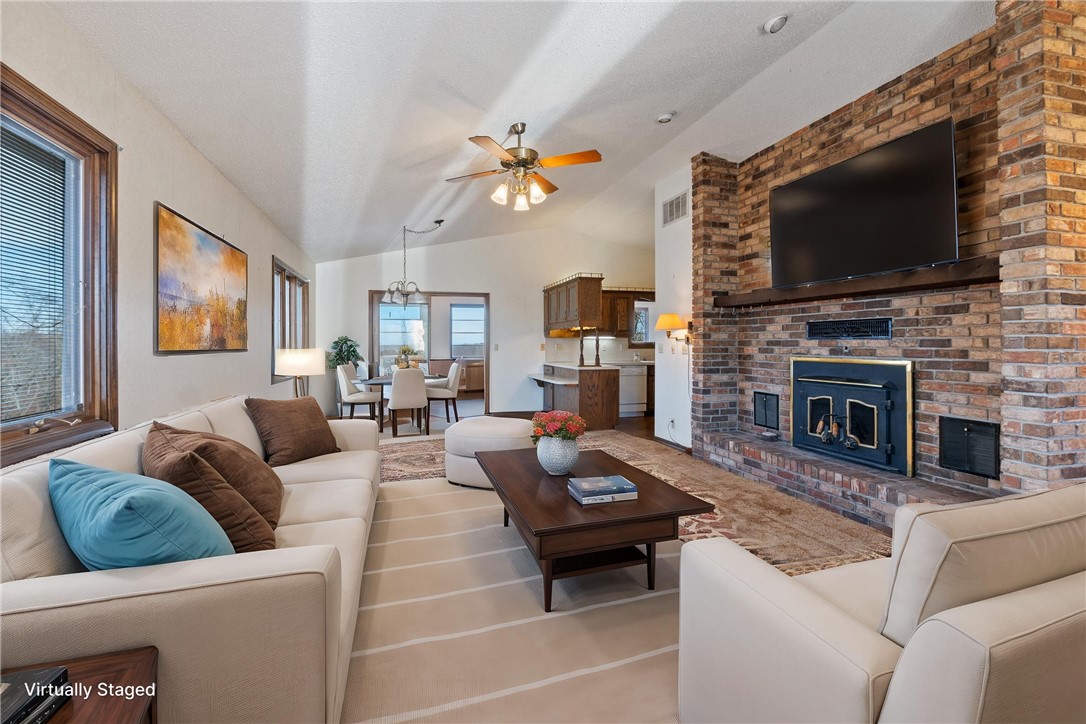 Unit 16 Holiday Island - Residential