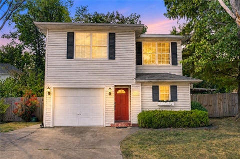 Photo of 309 Eastern Avenue, Fayetteville, AR 72701 (MLS # 1360960)