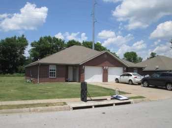 Additional $75/month for 6-month lease term.