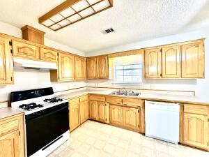 Willow Creek Estates - Residential
