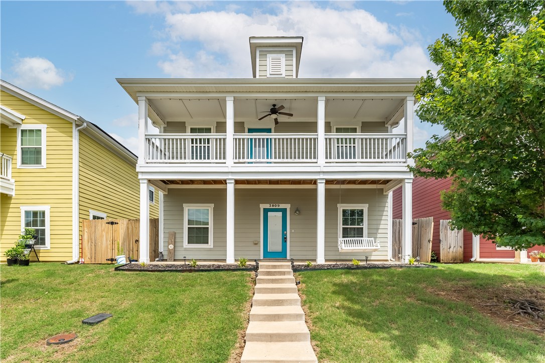 Indulge in modern luxury with this 3 bed, 2.5 bath sanctuary spanning 1,765 sqft. Featuring a gourmet kitchen and private balcony. It's the perfect blend of comfort and style. Located in a vibrant community, it offers easy access to Bentonville Community Center , downtown and many other amenities and attractions. Your dream home awaits – schedule a viewing today!