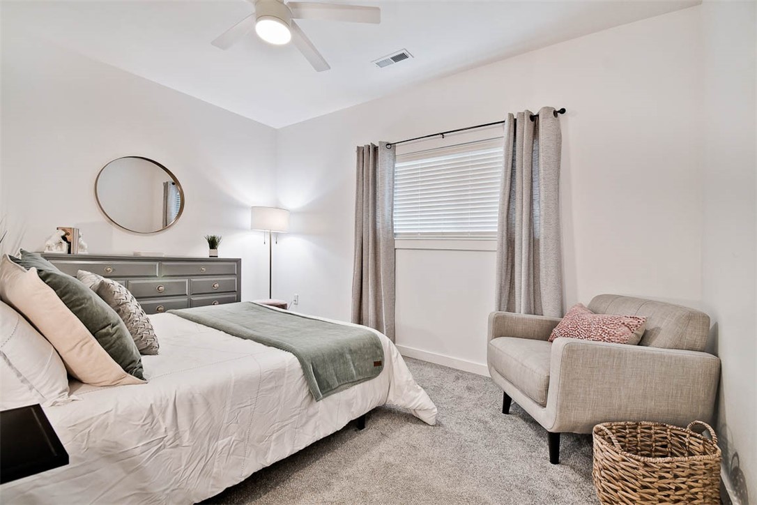 Dunn & Davis Add Bentonville - Residential Lease