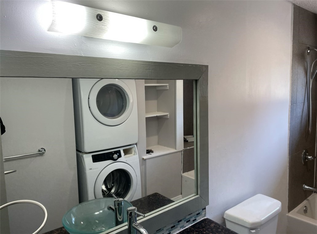 Unit 10 Holiday Island - Residential