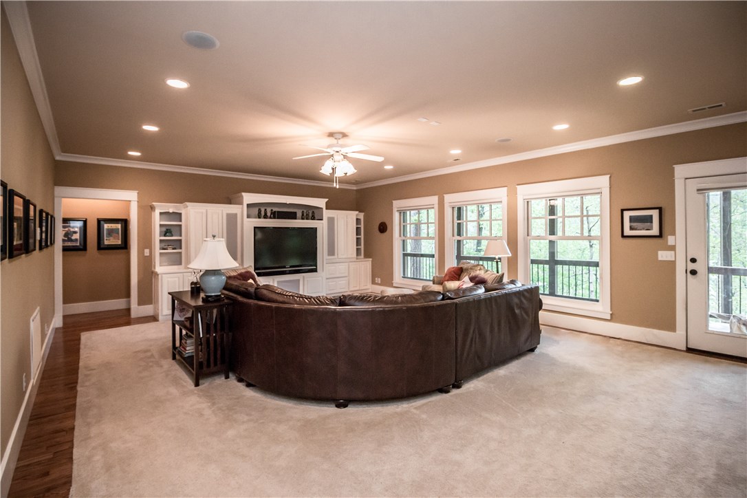 Point Falls Hollow, The Rurban - Residential