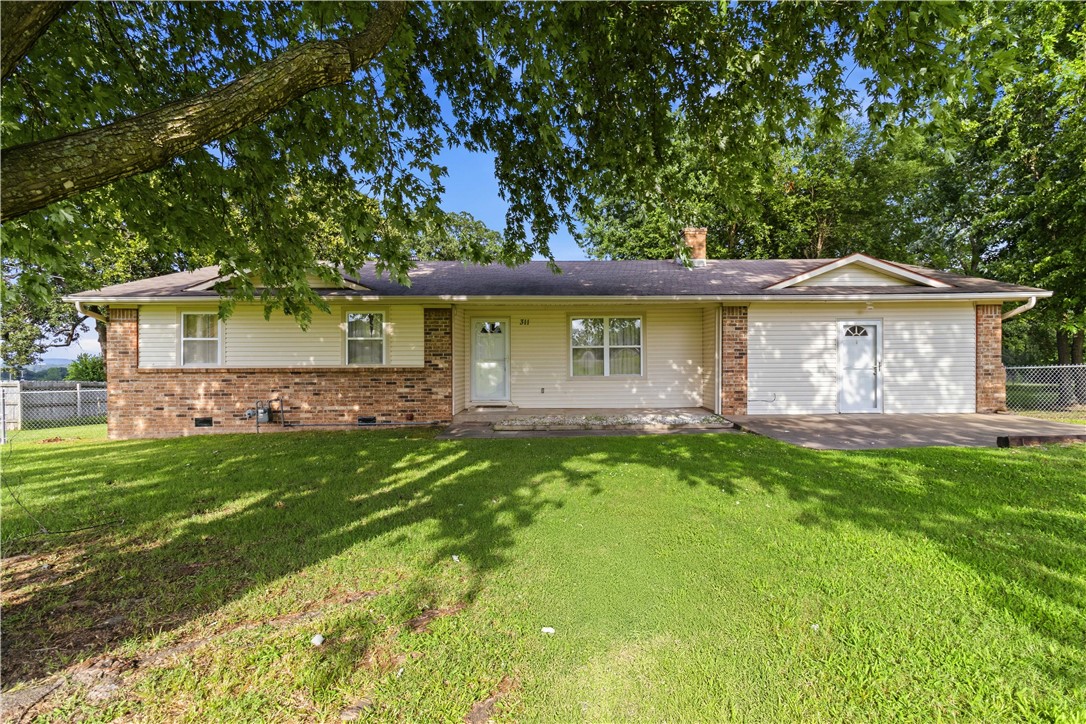 Photo 1 of 37 — 311 Wayne Villines Road, Prairie Grove, AR 72753
