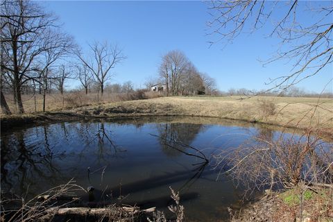 Agriculture in Pea Ridge AR 699 Gates Lane 27.jpg