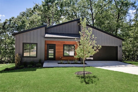Photo of 5 Hawick Lane, Bella Vista, AR 72715 (MLS # 1360592)