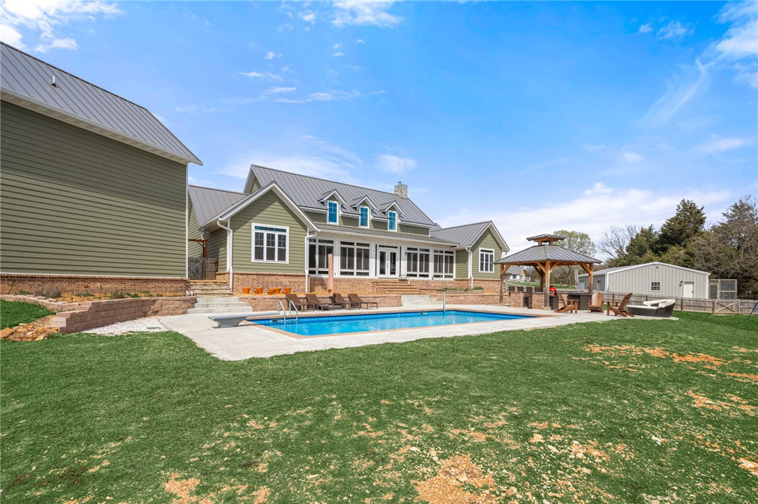 04-20-28 Garfield - Residential