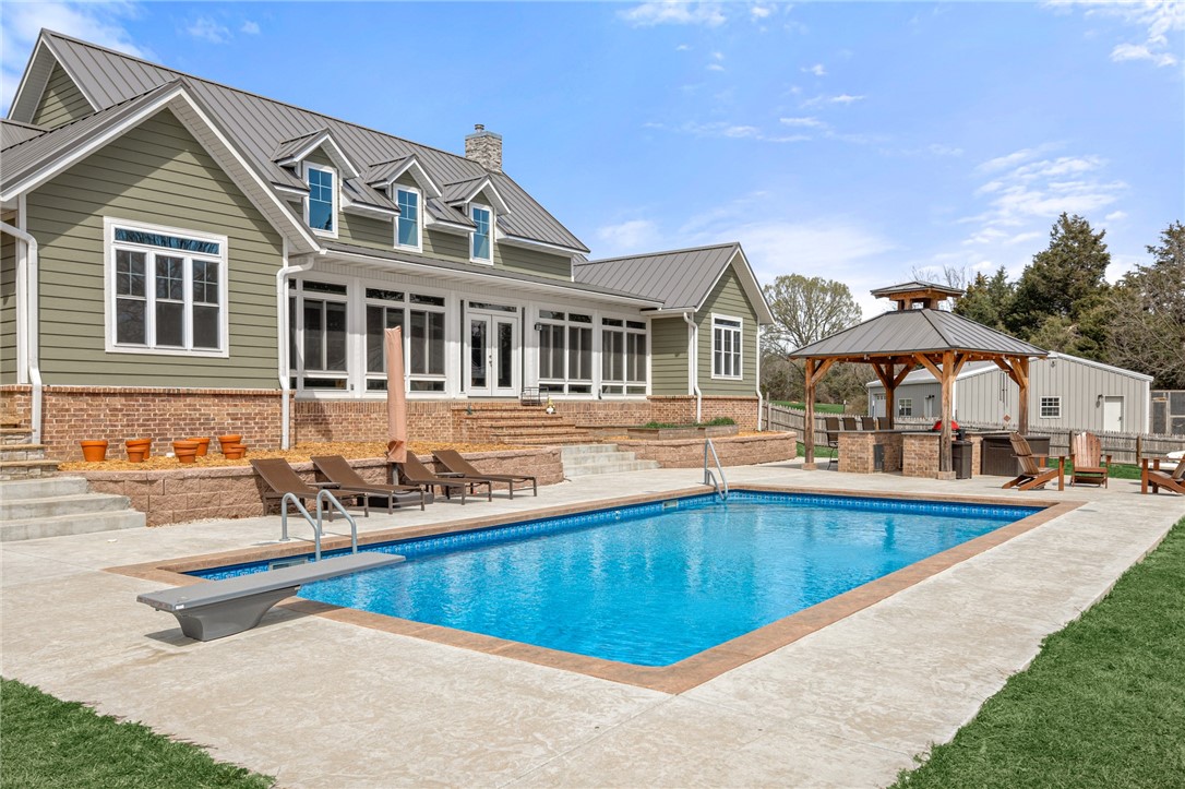 04-20-28 Garfield - Residential