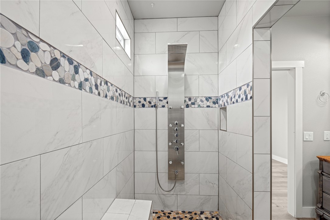 04-20-28 Garfield - Residential