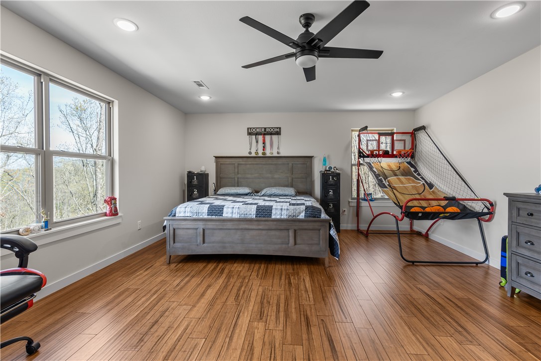 Thompson Estates Bvv - Residential