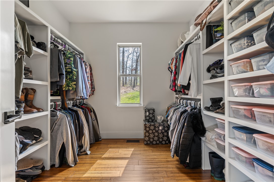 Thompson Estates Bvv - Residential