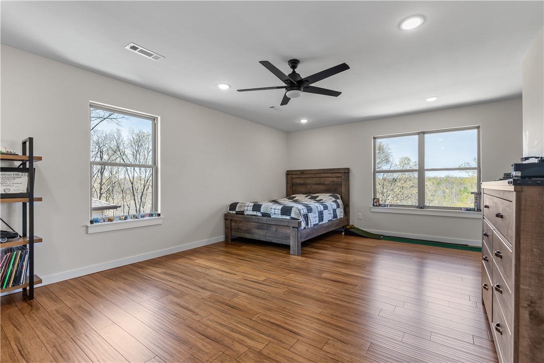 Thompson Estates Bvv - Residential