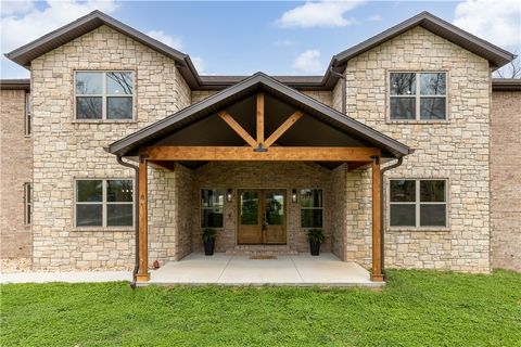 8 Jimmy Lane Bella Vista AR 72715