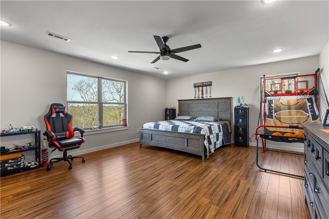 Thompson Estates Bvv - Residential