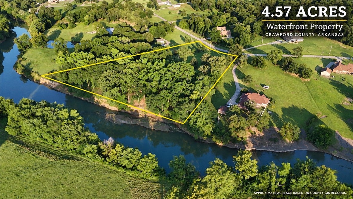 924 Waterfront Road