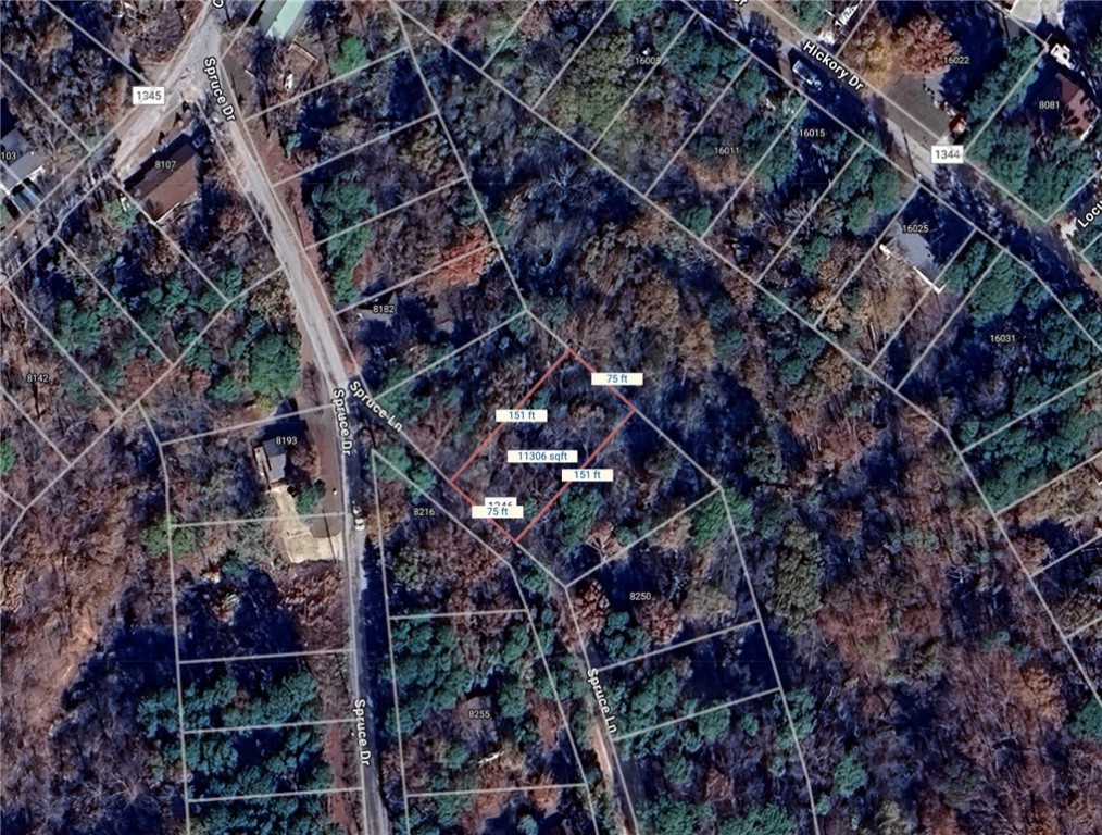 Beaver Lake area lot in the Beaver Shores Subdivision. Very Secluded with a few houses on the street. Prairie Creek Marina and 3 other boat launch ramps located just right around the corner. Minutes to Downtown Rogers. Water and electric at street. Seller financing available.