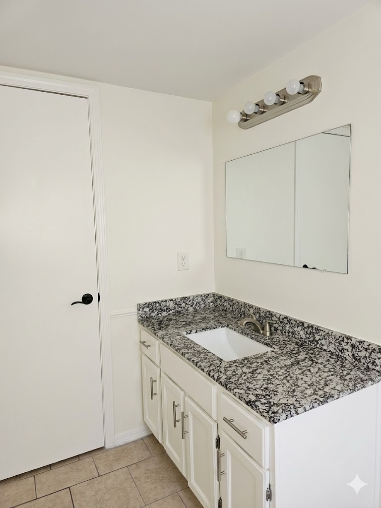Sunset Estate 3rd Add Rogers - Residential Lease
