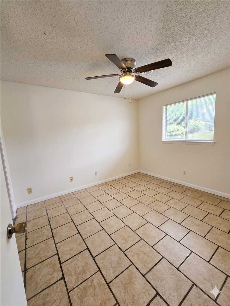 Sunset Estate 3rd Add Rogers - Residential Lease