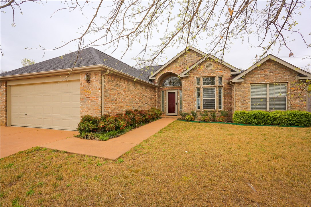 Rent includes lawn maintenance!! Pristine condition in a great location. Formal dining, breakfast area, great room with fireplace, wood floors. Remodeled kitchen with Quartz counter tops! Large shed in backyard with electricity. Great fenced yard, private. Move in ready now!!