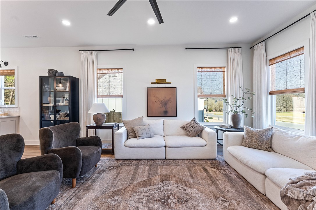 Greens At Sugar Creek, The Pea Ridge - Residential