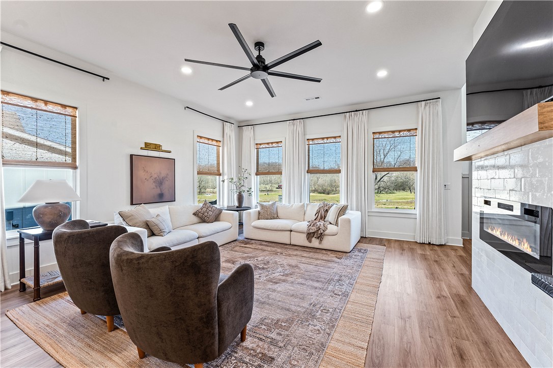 Greens At Sugar Creek, The Pea Ridge - Residential