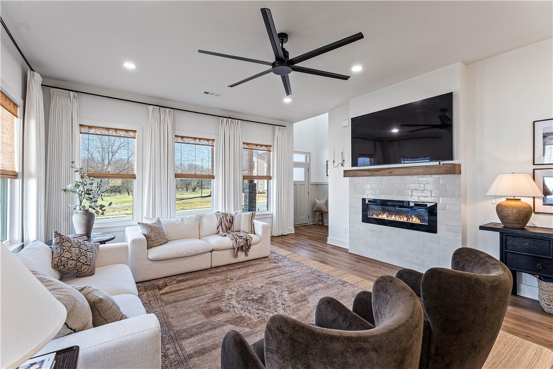 Greens At Sugar Creek, The Pea Ridge - Residential