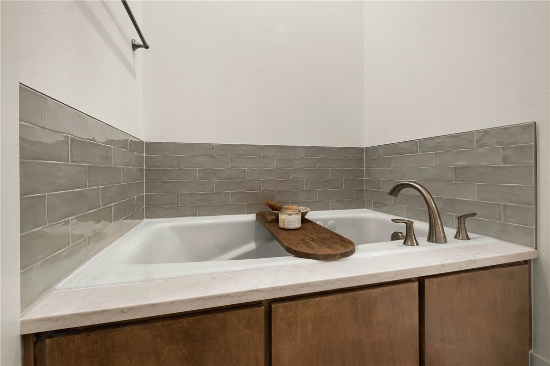 Greens At Sugar Creek, The Pea Ridge - Residential