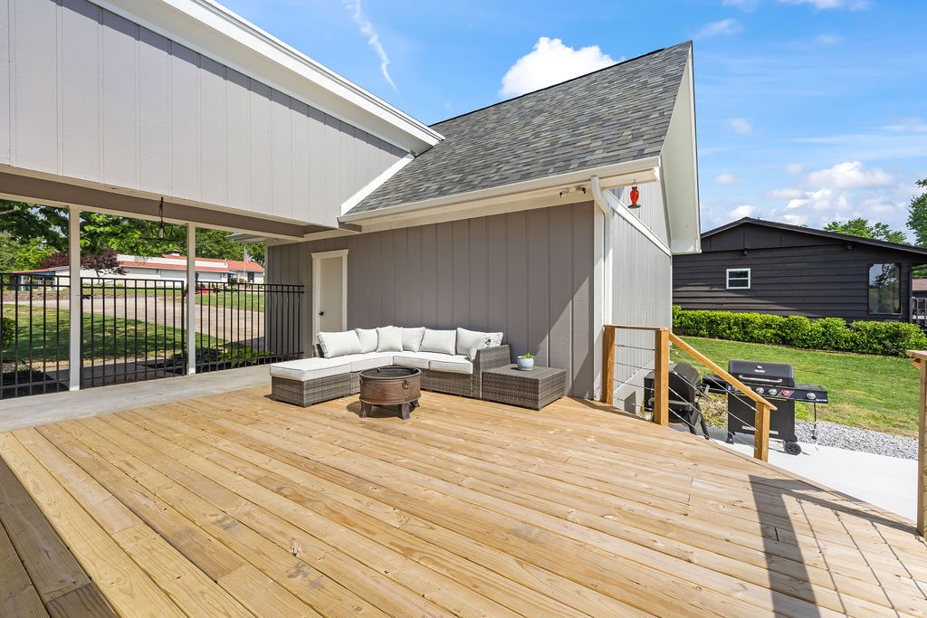 Rural Oaks Sub Rogers - Residential