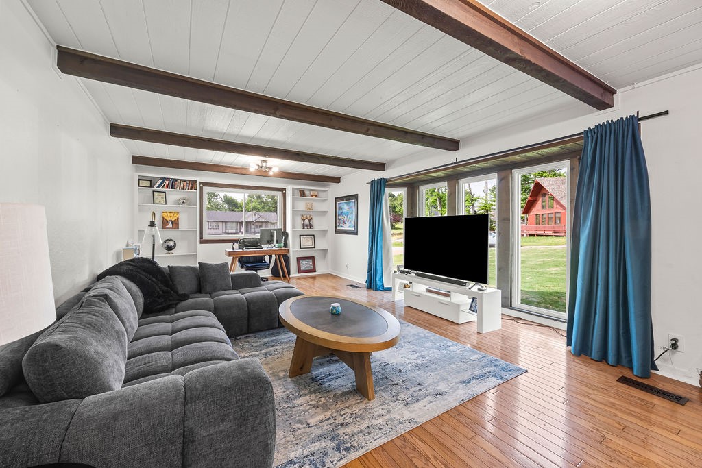 Rural Oaks Sub Rogers - Residential