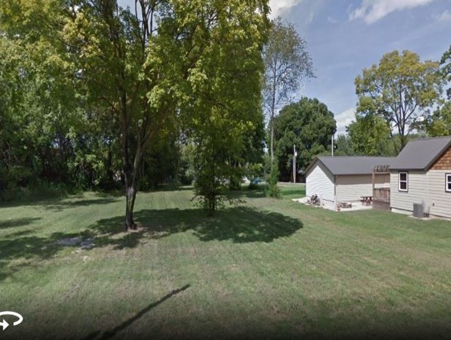 SOLD before print. This was 5 parcels outline below adding up to approximately .99 acre. 
01-01-682-000, 01-01678-000,01-01680-000,01-01679-000,01-01684-000.