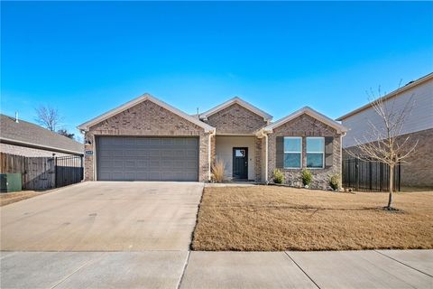 Photo of 2219 S 9th Street, Rogers, AR 72758 (MLS # 1333081)