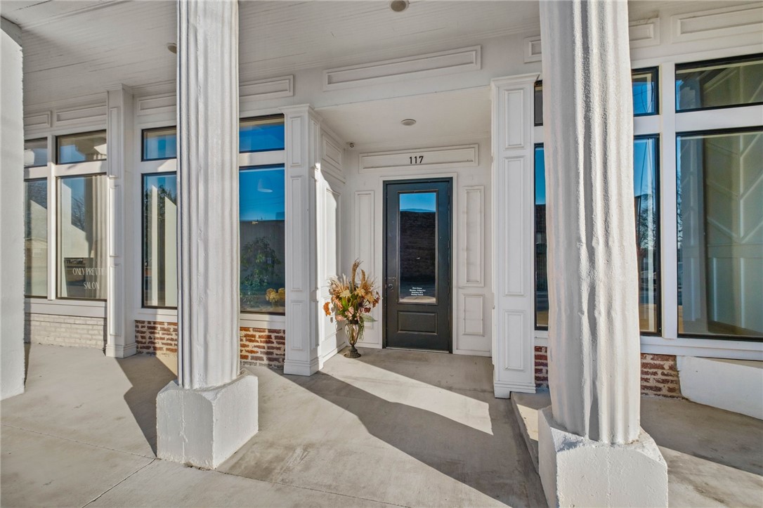 Lincoln Original - Commercial Lease