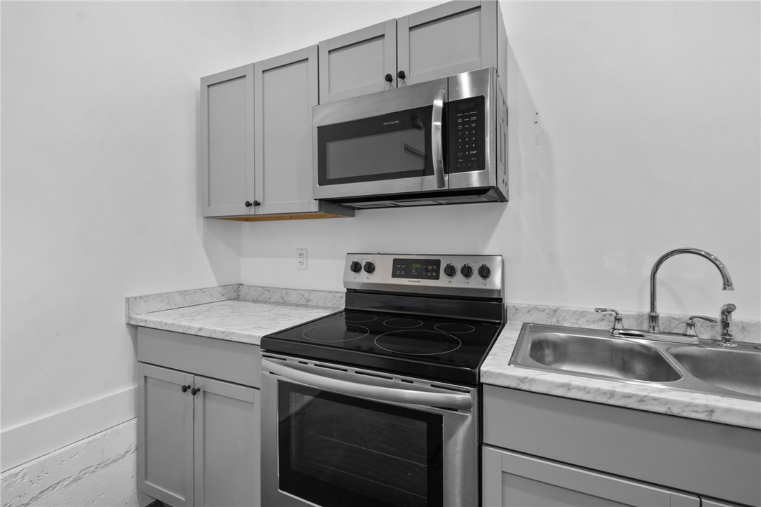 Lincoln Original - Commercial Lease