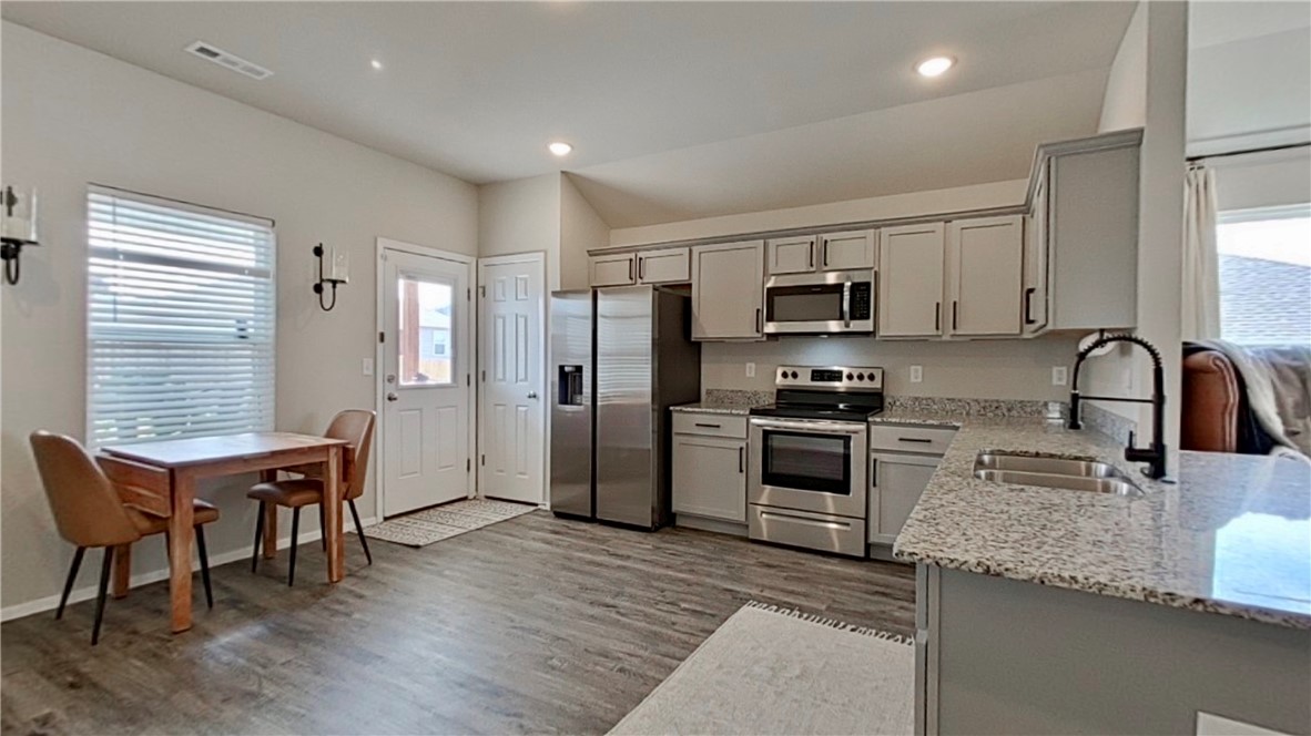 Crystal Spgs Village Ph I - Residential