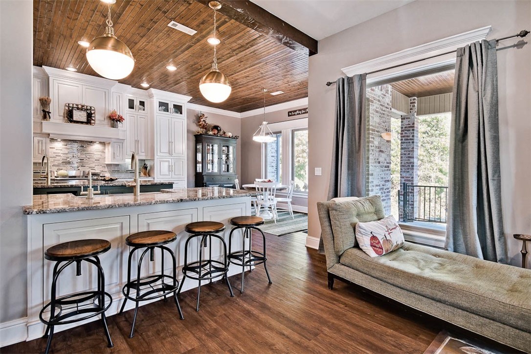 Versailles Sub - Residential