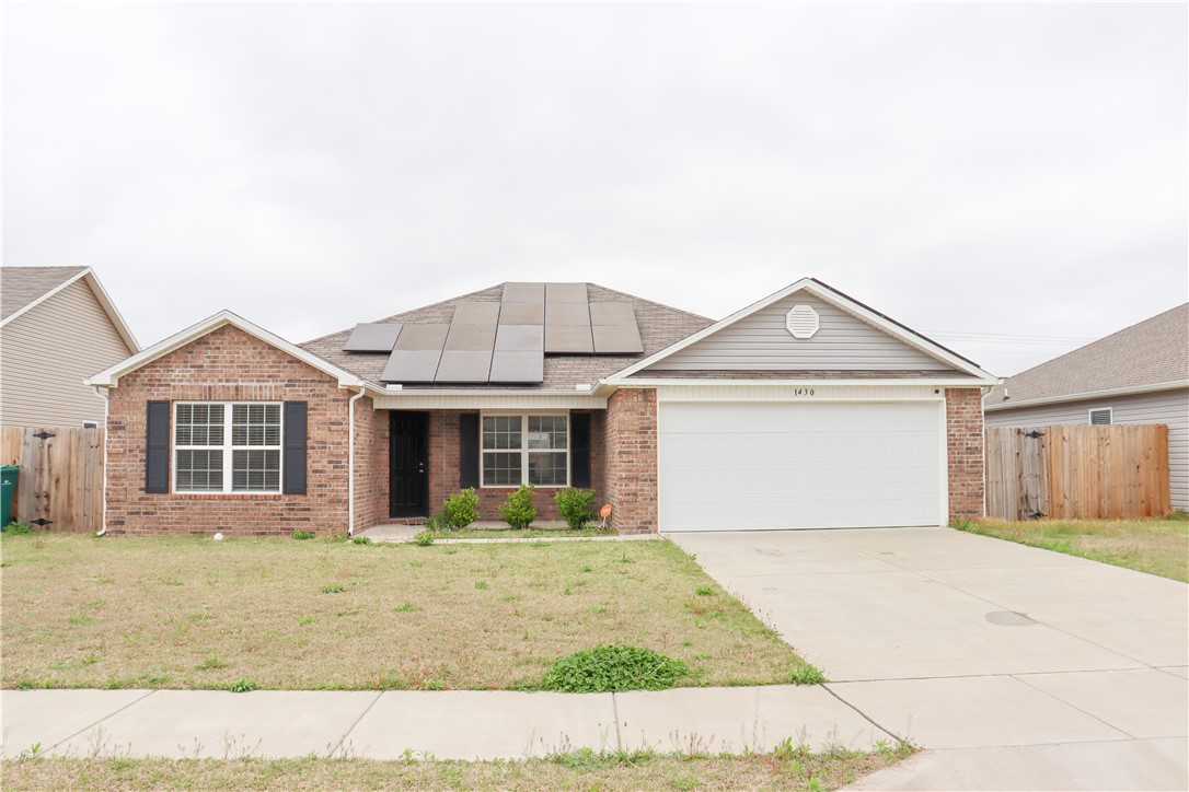 Freshly painted Four-bedroom home in Morningside Estates, you can use the 4th bedroom for office space. Spacious kitchen with granite countertops. This house is equipped with solar panels which will cut your electric bill in half, Refrigerator washer and dryer includes.