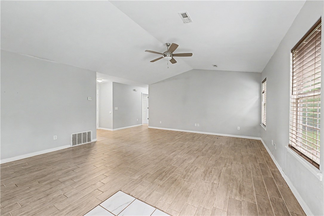 Pine Crest Add Ph 01 - Residential