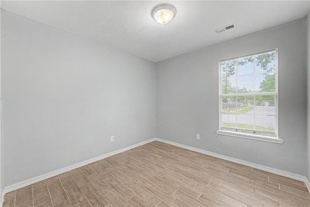 Pine Crest Add Ph 01 - Residential