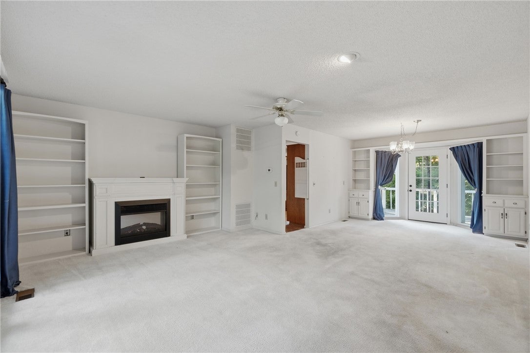19 Lonsdale Drive
