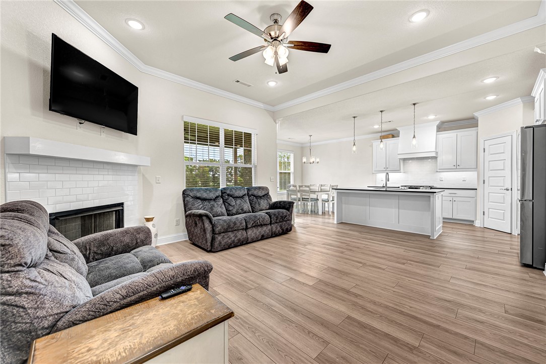 EDGEWOOD ESTATES - Residential