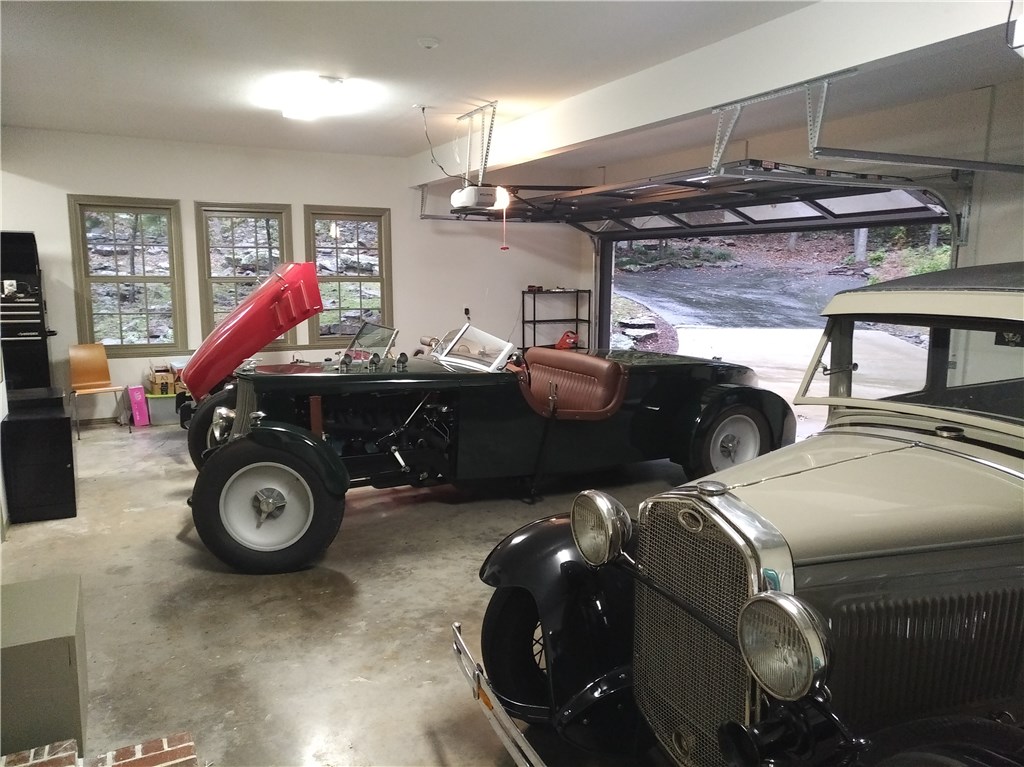 Estates At 45 East - Residential